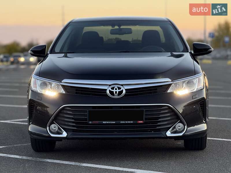 Седан Toyota Camry 2017 в Киеве фото 2 Седан Toyota Camry 2017 в Киеве