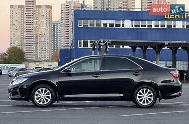 Седан Toyota Camry 2017 в Києві