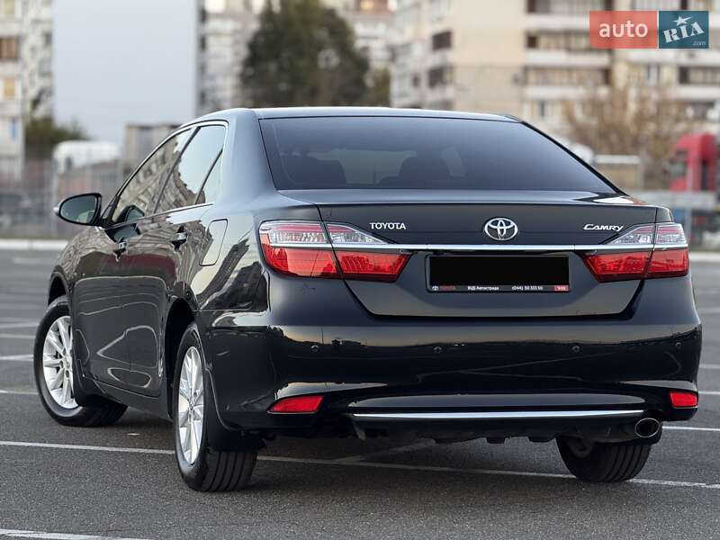 Седан Toyota Camry 2017 в Киеве фото 19 Седан Toyota Camry 2017 в Киеве