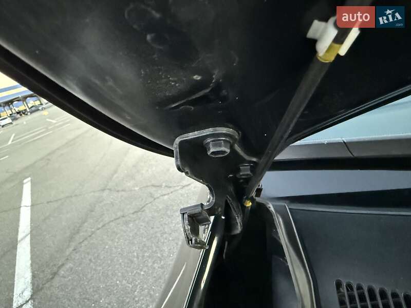 Седан Toyota Camry 2017 в Киеве фото 50 Седан Toyota Camry 2017 в Киеве