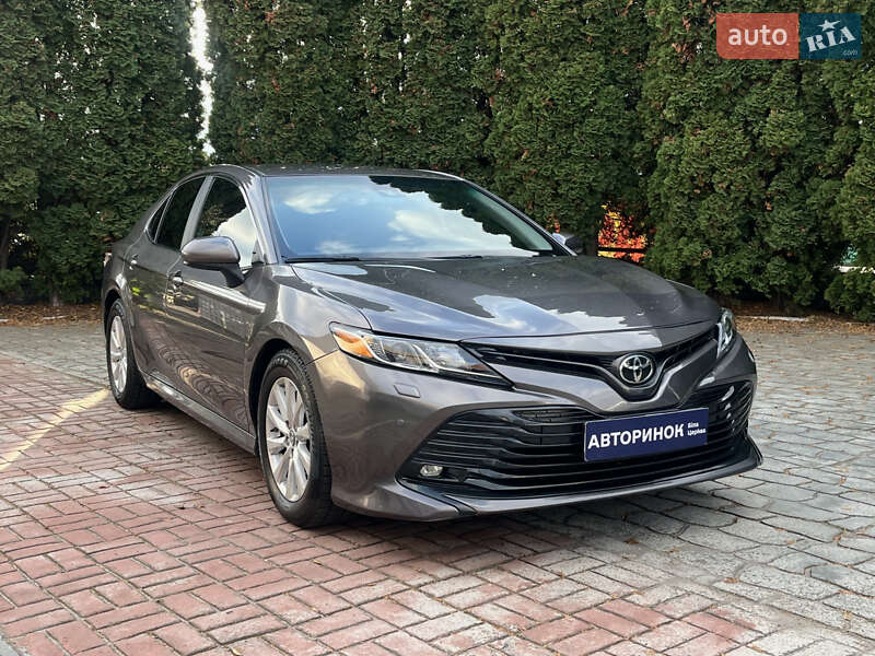 Toyota Camry 2018