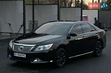 Седан Toyota Camry 2012 в Києві