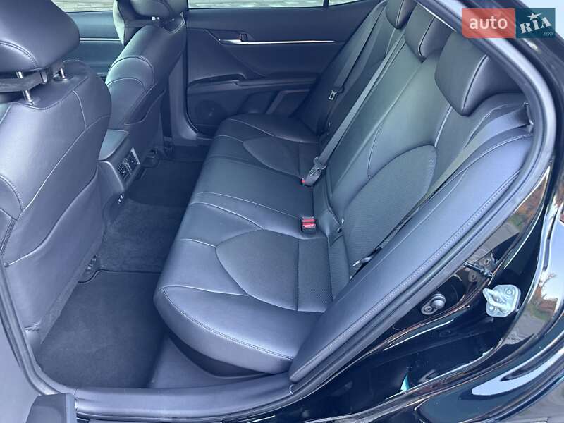 Седан Toyota Camry 2022 в Киеве фото 27 Седан Toyota Camry 2022 в Киеве