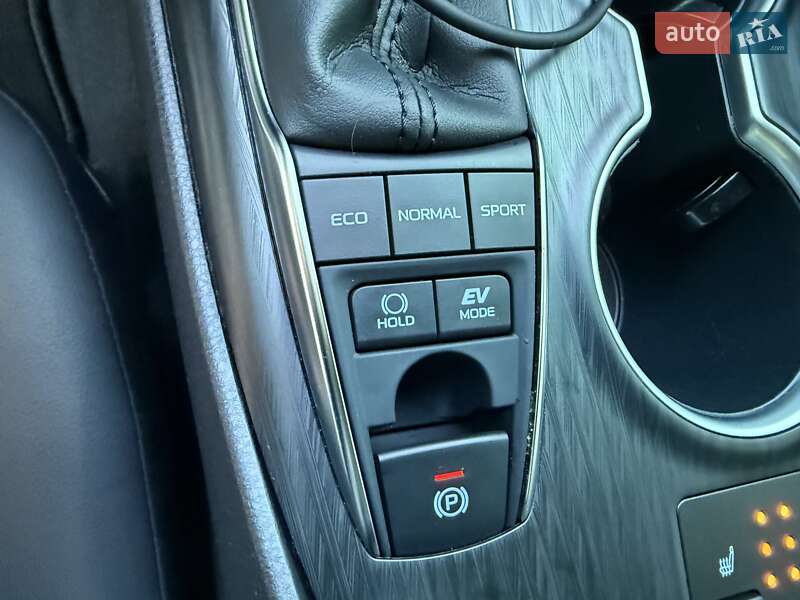 Седан Toyota Camry 2022 в Киеве фото 31 Седан Toyota Camry 2022 в Киеве