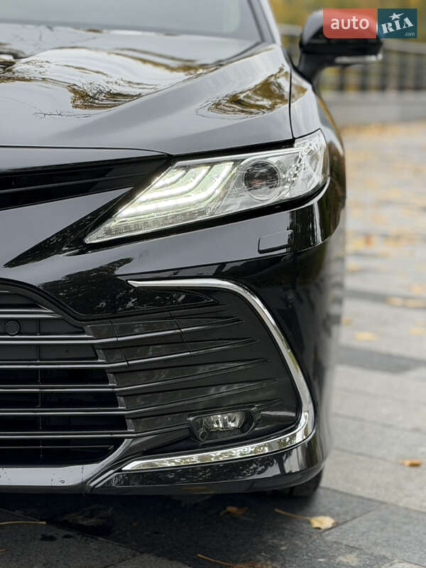 Седан Toyota Camry 2022 в Днепре фото 3 Седан Toyota Camry 2022 в Днепре