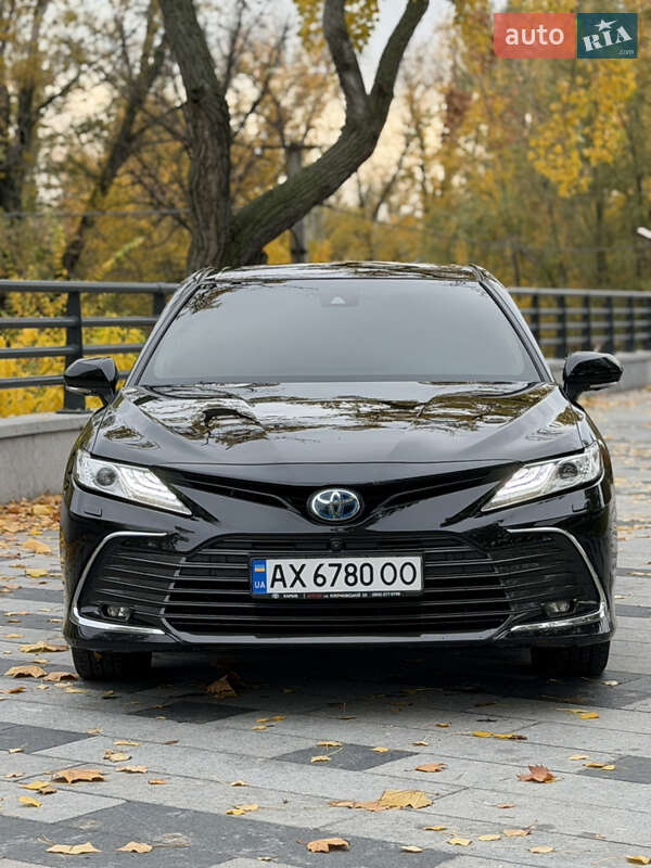Седан Toyota Camry 2022 в Днепре фото 5 Седан Toyota Camry 2022 в Днепре