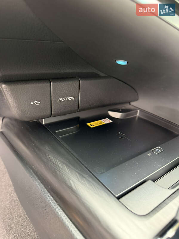 Седан Toyota Camry 2022 в Днепре фото 22 Седан Toyota Camry 2022 в Днепре