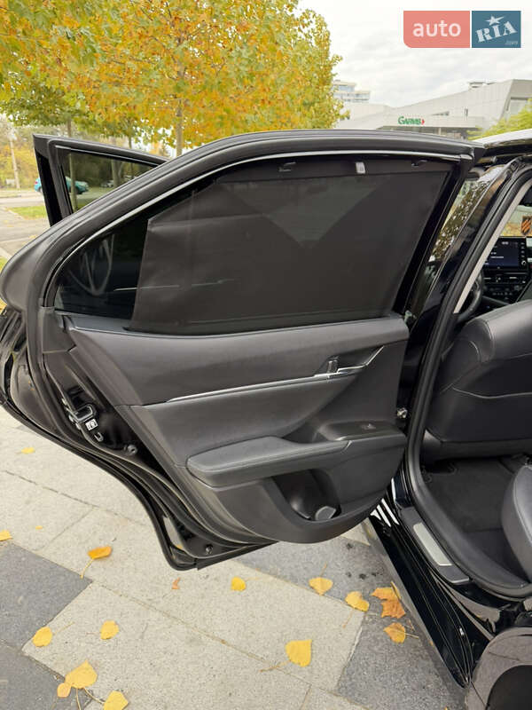 Седан Toyota Camry 2022 в Днепре фото 28 Седан Toyota Camry 2022 в Днепре