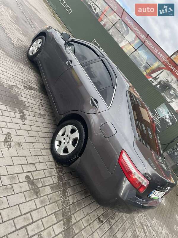 Седан Toyota Camry 2010 в Полонном фото 27 Седан Toyota Camry 2010 в Полонном