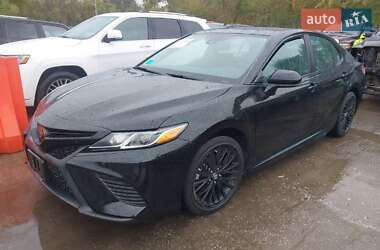 Седан Toyota Camry 2019 в Тернополе
