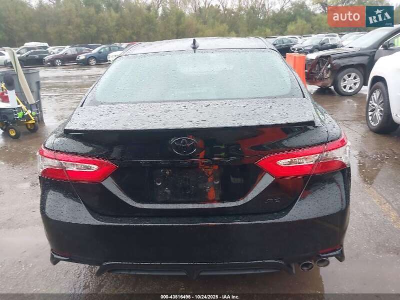 Седан Toyota Camry 2019 в Тернополе