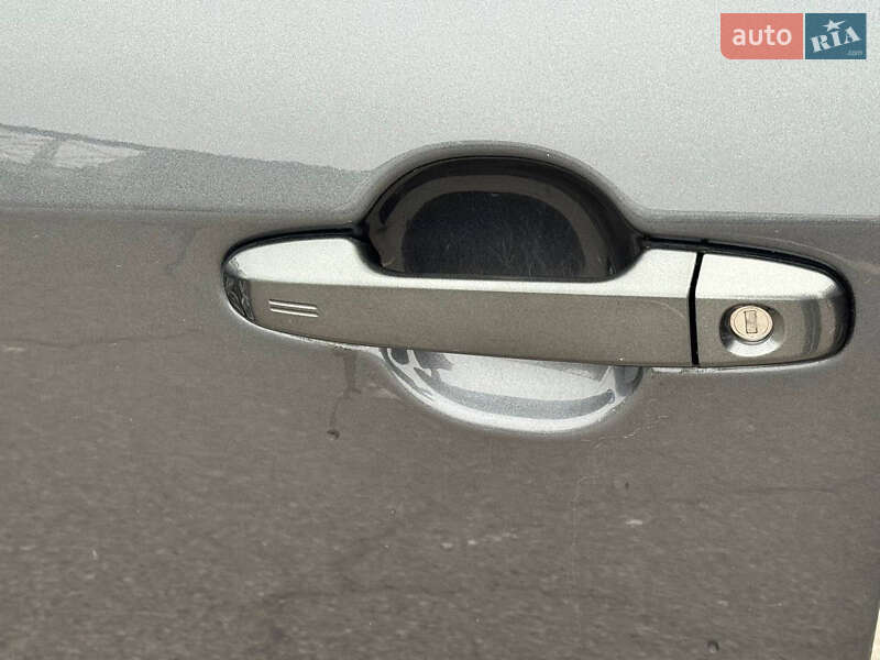 Седан Toyota Camry 2012 в Киеве