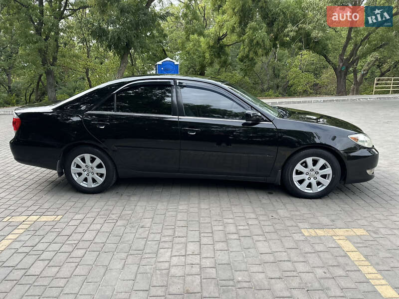 Седан Toyota Camry 2005 в Измаиле