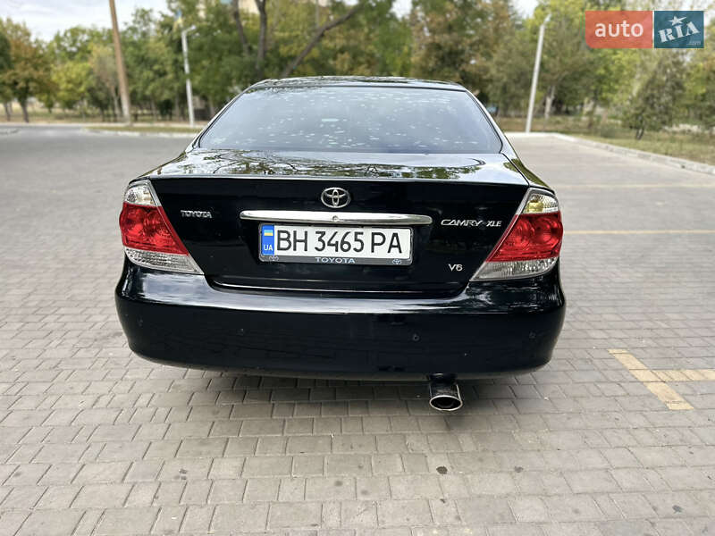 Седан Toyota Camry 2005 в Измаиле