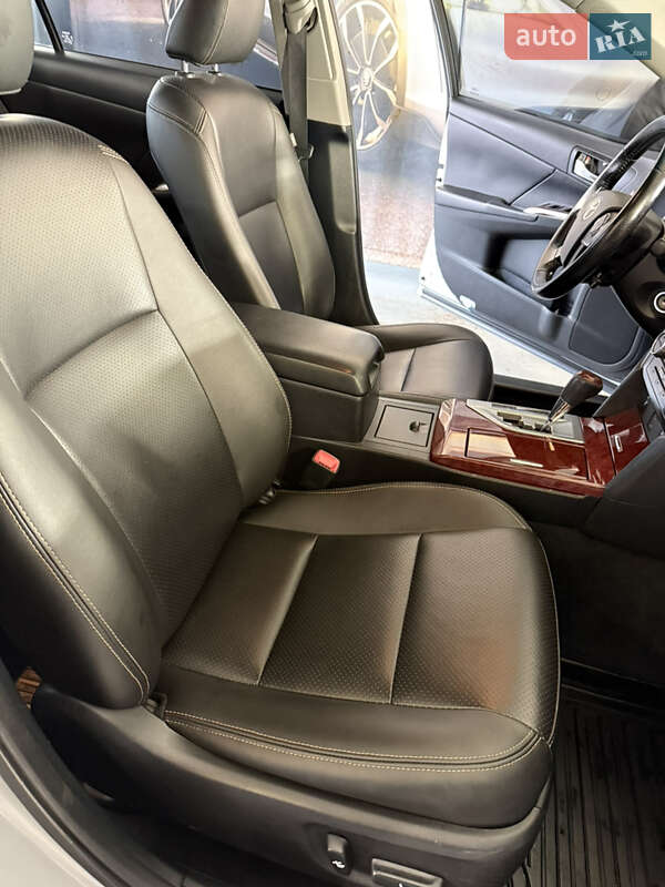 Седан Toyota Camry 2014 в Киеве фото 9 Седан Toyota Camry 2014 в Киеве