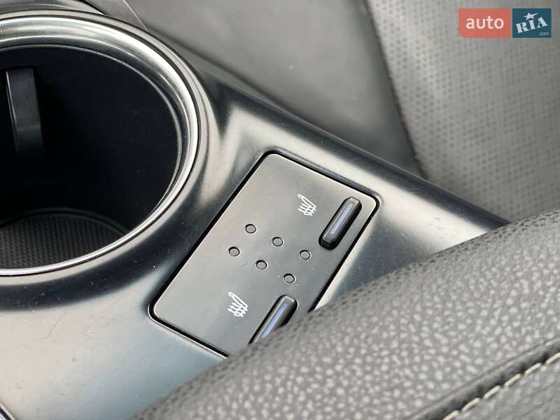 Седан Toyota Camry 2018 в Киеве фото 23 Седан Toyota Camry 2018 в Киеве