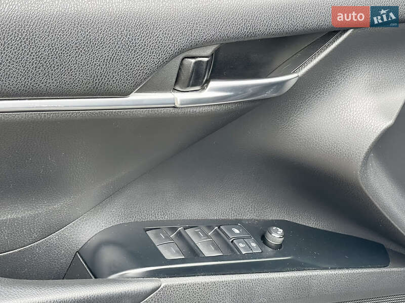 Седан Toyota Camry 2021 в Києві фото 16 Седан Toyota Camry 2021 в Києві