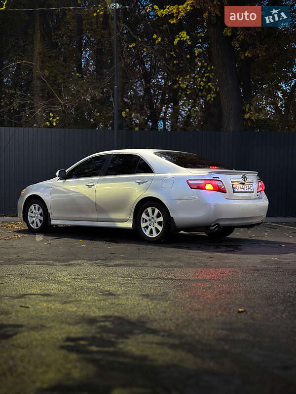 Седан Toyota Camry 2008 в Броварах