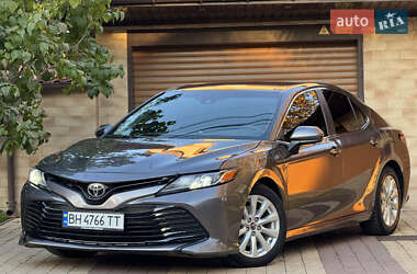 Седан Toyota Camry 2017 в Одесі