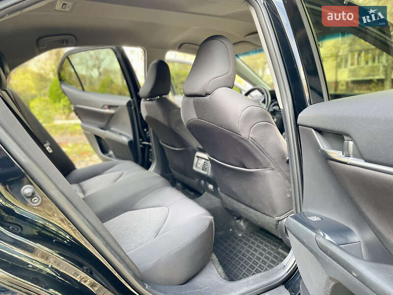 Седан Toyota Camry 2019 в Киеве фото 31 Седан Toyota Camry 2019 в Киеве