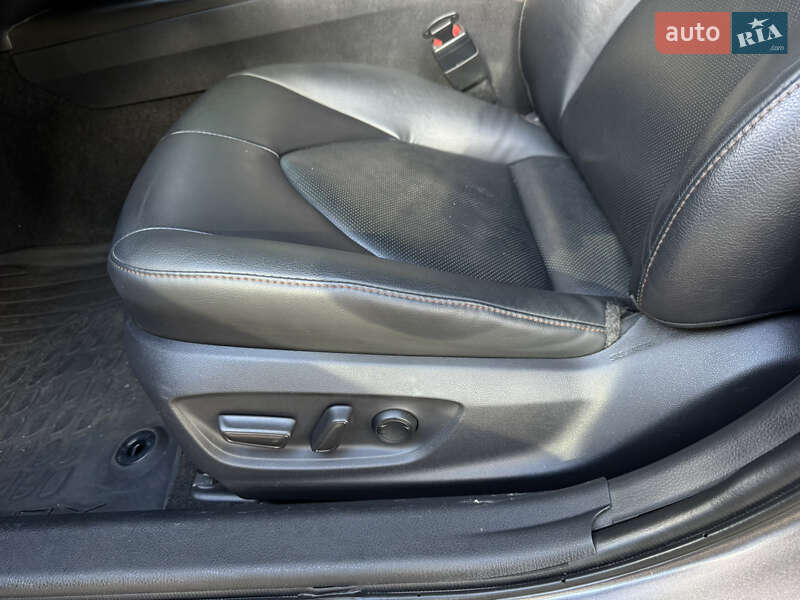 Седан Toyota Camry 2021 в Киеве