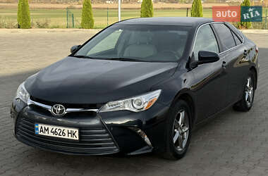 Седан Toyota Camry 2015 в Житомирі