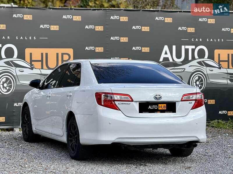 Седан Toyota Camry 2015 в Харкові