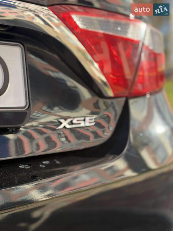 Седан Toyota Camry 2017 в Тернополе