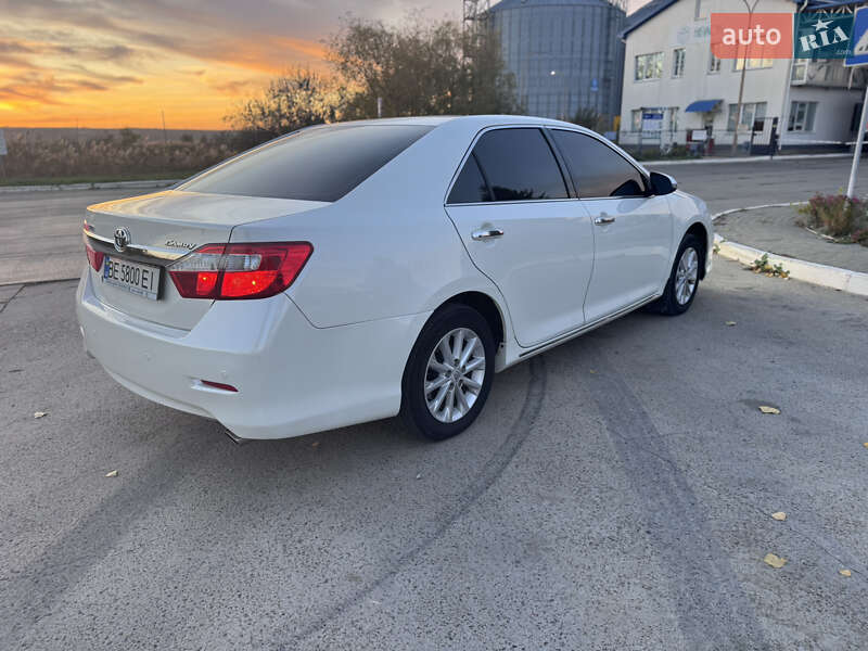 Седан Toyota Camry 2011 в Новой Одессе