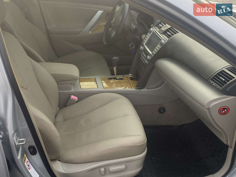 Седан Toyota Camry 2006 в Полтаві