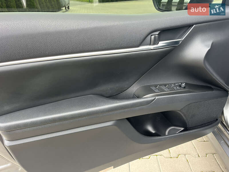 Седан Toyota Camry 2022 в Черновцах фото 18 Седан Toyota Camry 2022 в Черновцах