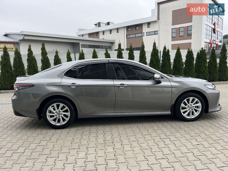 Седан Toyota Camry 2022 в Черновцах фото 43 Седан Toyota Camry 2022 в Черновцах