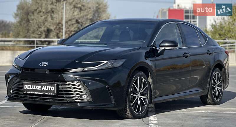 Седан Toyota Camry 2024 в Киеве