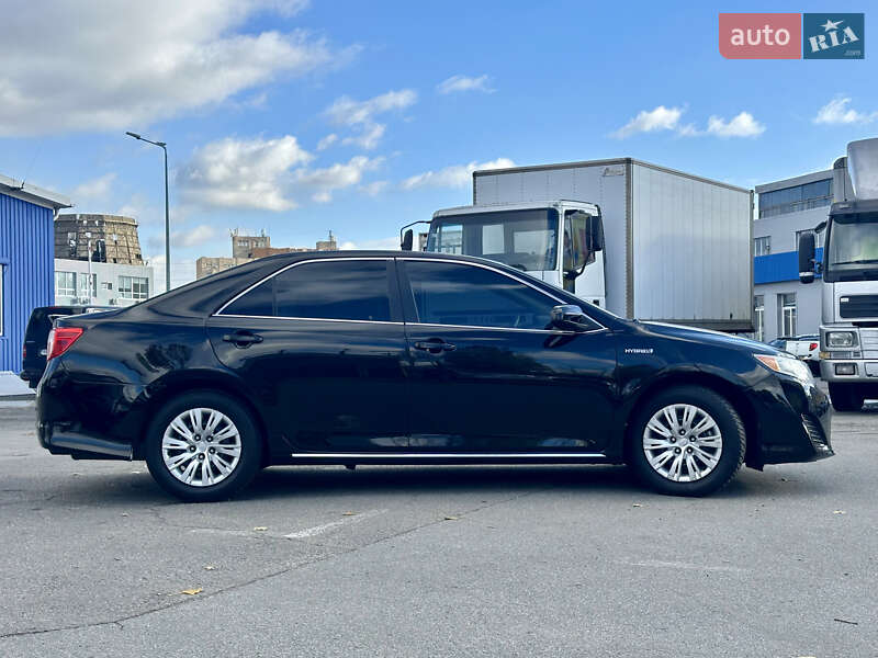 Седан Toyota Camry 2013 в Киеве фото 2 Седан Toyota Camry 2013 в Киеве