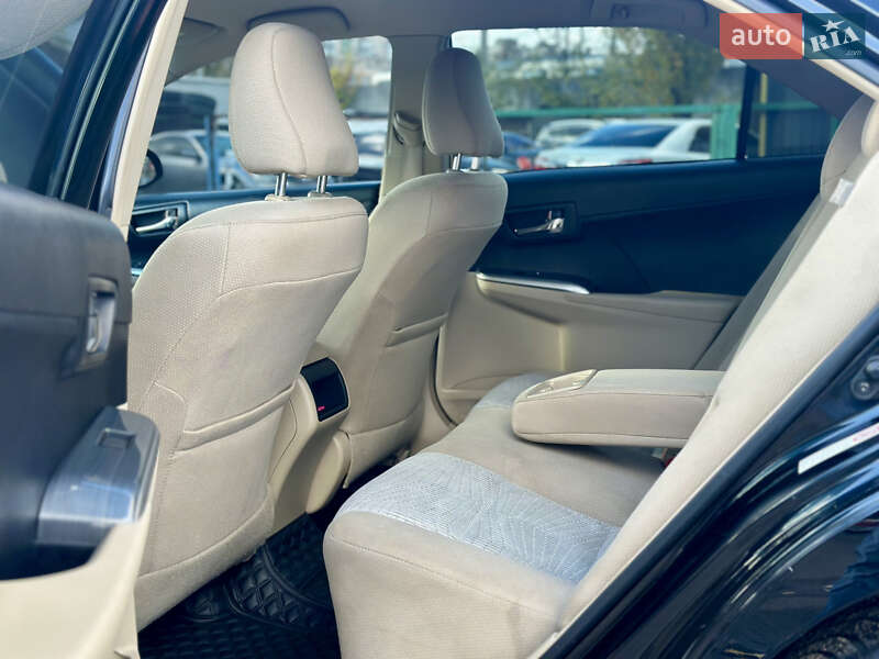 Седан Toyota Camry 2013 в Киеве фото 17 Седан Toyota Camry 2013 в Киеве