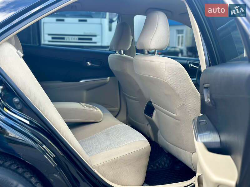 Седан Toyota Camry 2013 в Киеве фото 19 Седан Toyota Camry 2013 в Киеве