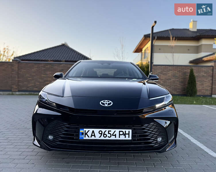 Седан Toyota Camry 2025 в Виннице фото 3 Седан Toyota Camry 2025 в Виннице