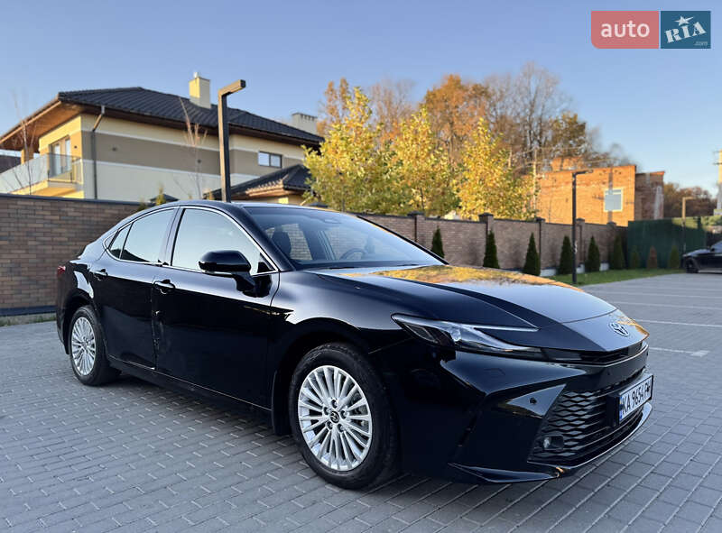 Седан Toyota Camry 2025 в Виннице фото 10 Седан Toyota Camry 2025 в Виннице