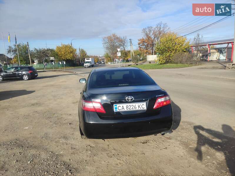 Седан Toyota Camry 2007 в Умані