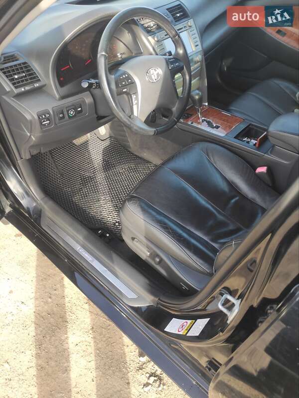 Седан Toyota Camry 2007 в Умані