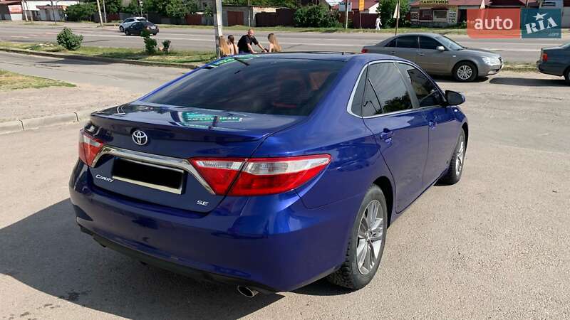 Седан Toyota Camry 2015 в Харкові