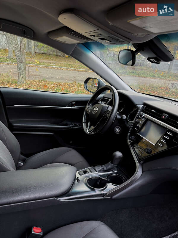 Седан Toyota Camry 2020 в Киеве фото 11 Седан Toyota Camry 2020 в Киеве