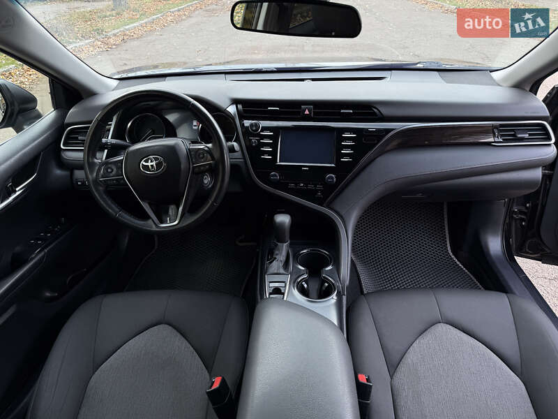 Седан Toyota Camry 2020 в Киеве фото 17 Седан Toyota Camry 2020 в Киеве