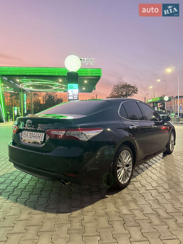 Седан Toyota Camry 2018 в Одесі