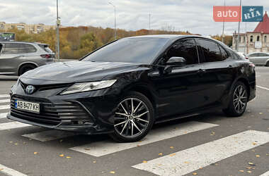 Седан Toyota Camry 2023 в Вінниці