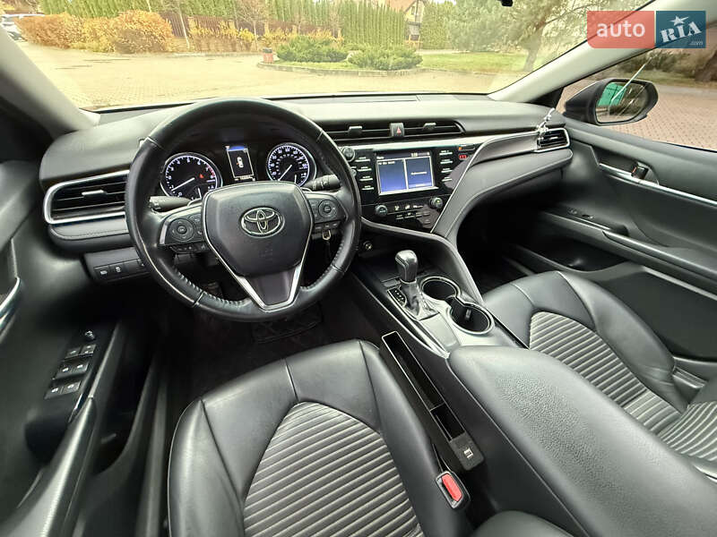 Седан Toyota Camry 2018 в Києві фото 18 Седан Toyota Camry 2018 в Києві