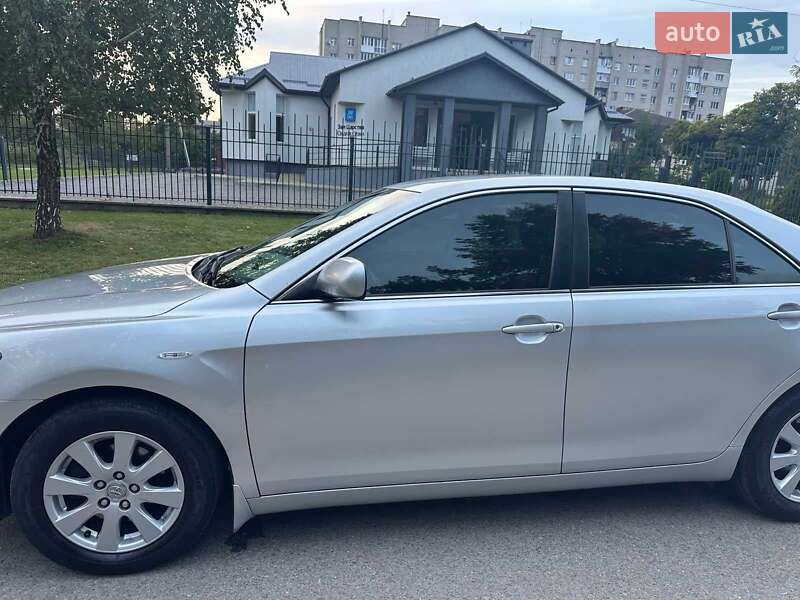 Седан Toyota Camry 2007 в Остроге фото 2 Седан Toyota Camry 2007 в Остроге