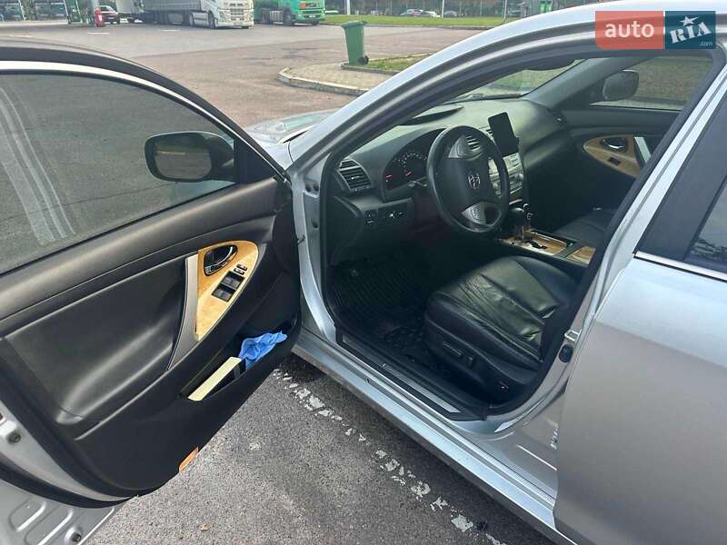 Седан Toyota Camry 2007 в Остроге фото 10 Седан Toyota Camry 2007 в Остроге