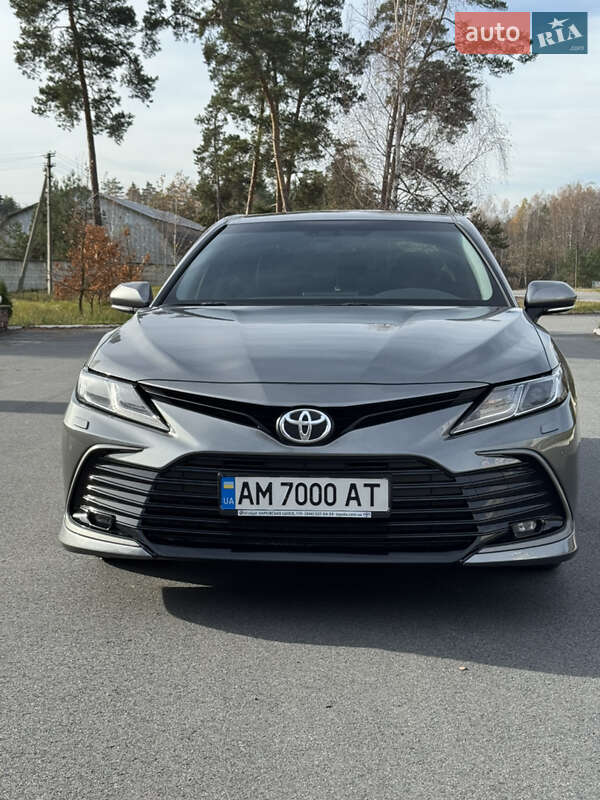 Седан Toyota Camry 2021 в Барановке