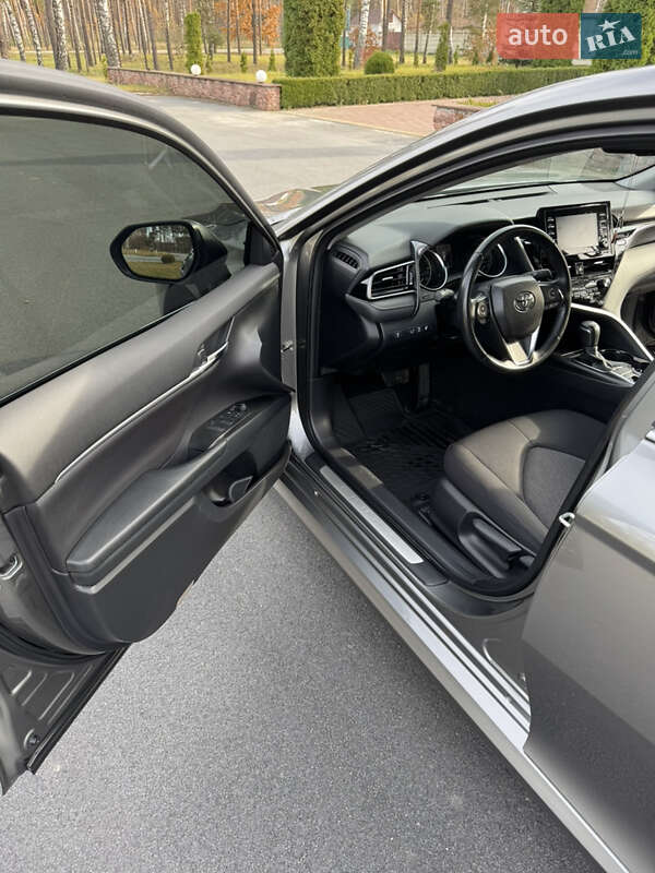 Седан Toyota Camry 2021 в Барановке